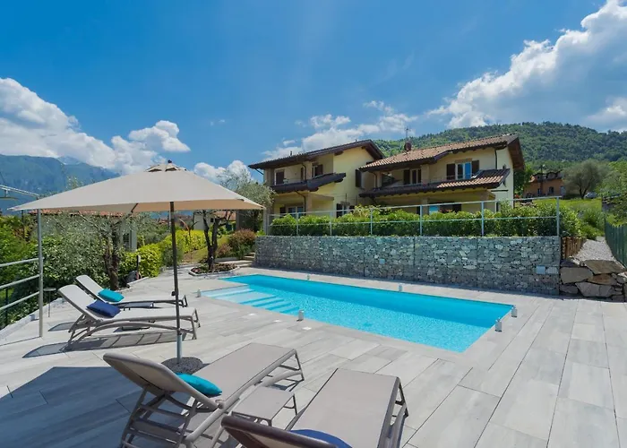 Ca Stagia House With Private Swimming-pool וילה בלאג'יו