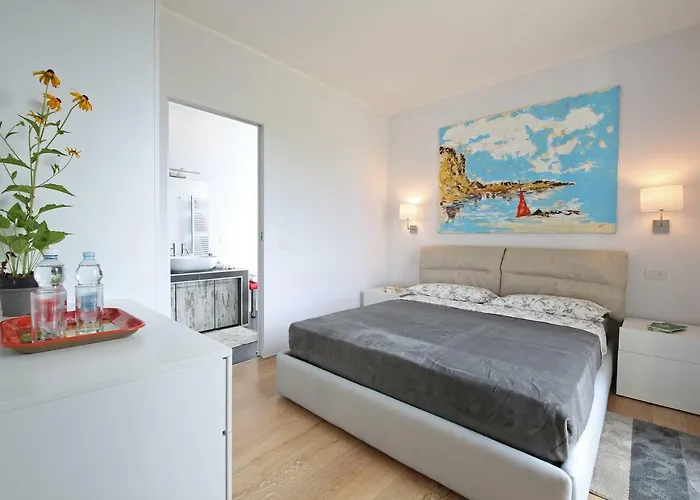 Ca Stagia House With Private Swimming-pool וילה בלאג'יו